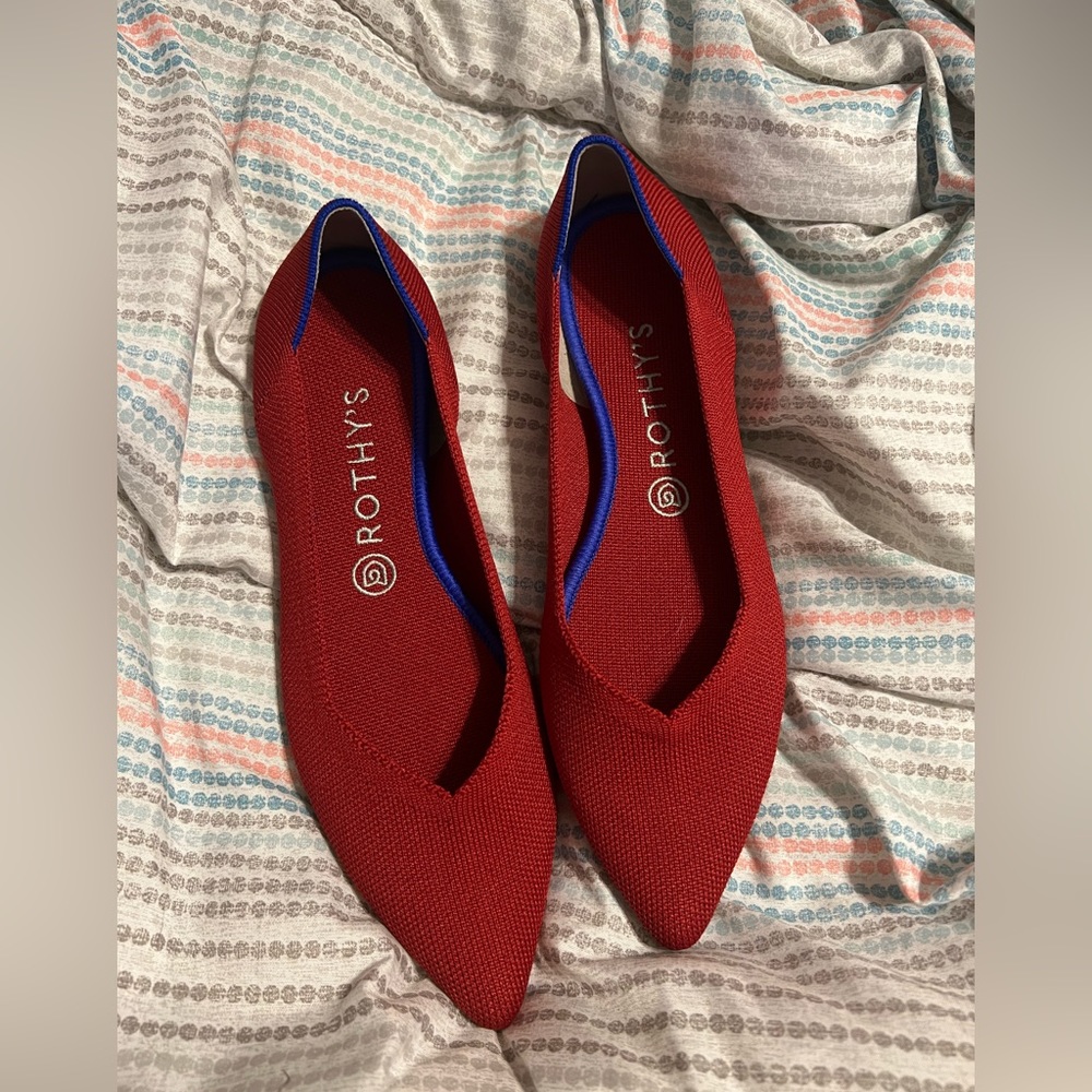 NWOT Rothy’s size 9.5 chili red